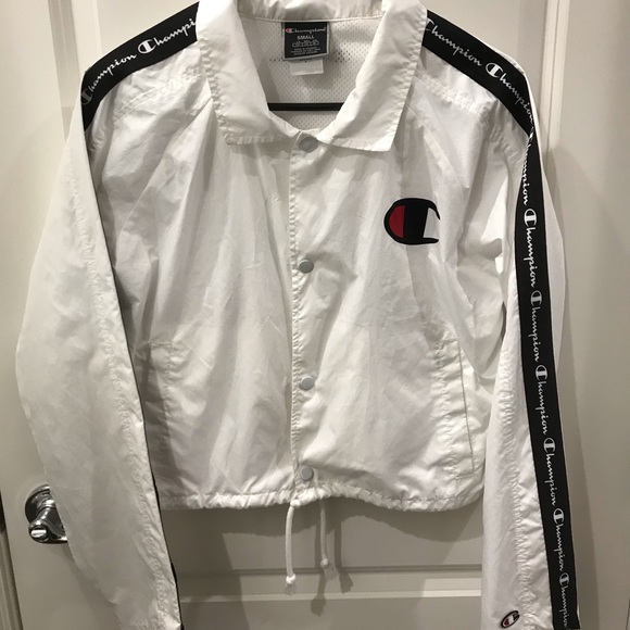 CHAMPION- Zippertape Cropped Coaches Jacket - Picture 5 of 8